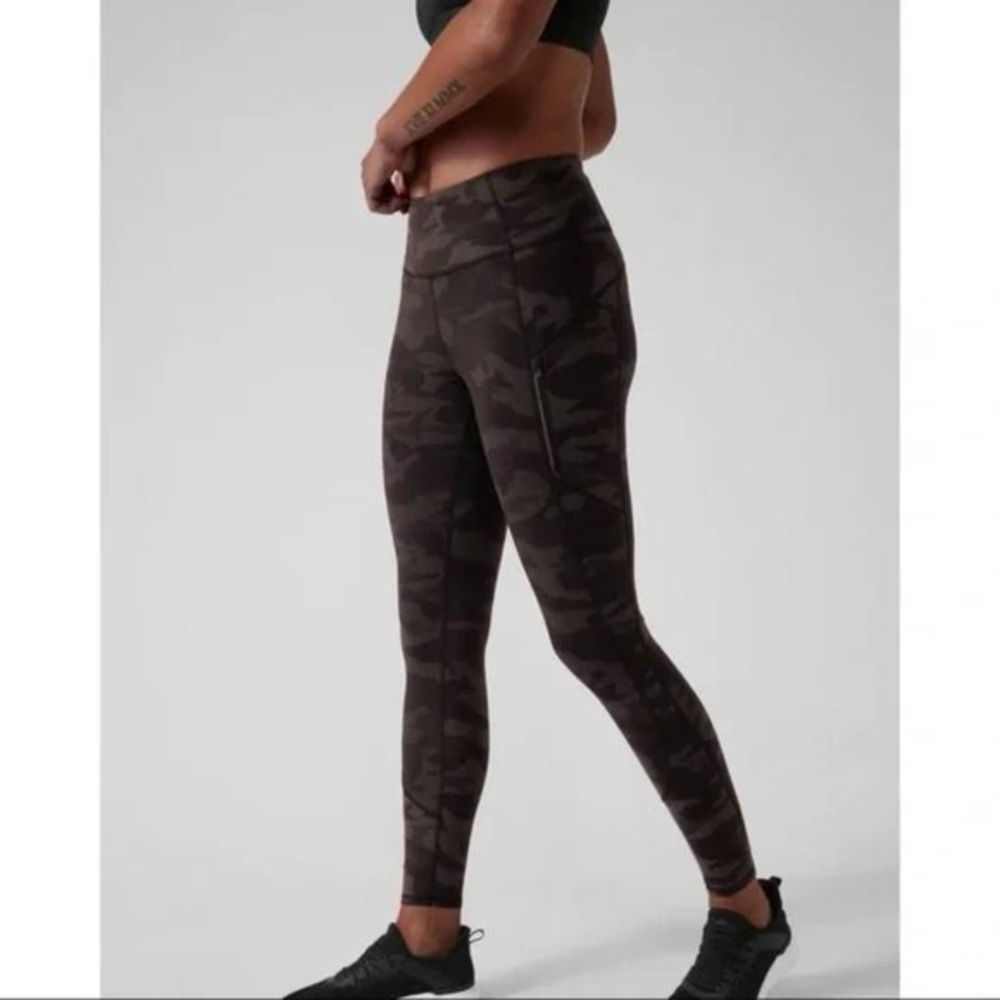 Athleta Rainier Reflective Tight Leggings Camo